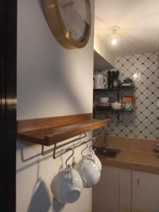 Kuchyň nebo kuchyňský kout v ubytování Phoenix House Rental Properties