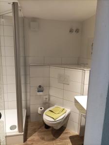 Koupelna v ubytování Hotel Waldachtal