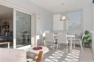 Posezení v ubytování Espacioso y encantador apartamento en las gaviotas