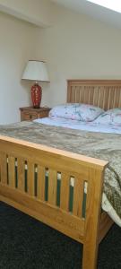 Katil atau katil-katil dalam bilik di Greystones nawab A B C units sleeps upto 14 ,15 buxton in peak park
