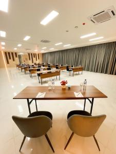 Restoran atau tempat lain untuk makan di Horison Resort Antawirya Jepara +8 gambar
