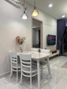 Afbeelding uit fotogalerij van Happy House in Dĩ An +16 foto's