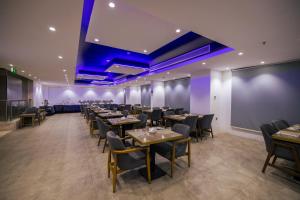 Posezení v ubytování Mirnian Hotel
