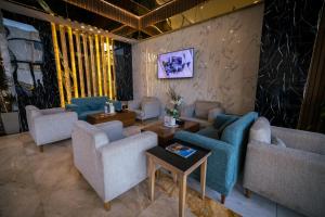 Posezení v ubytování Mirnian Hotel