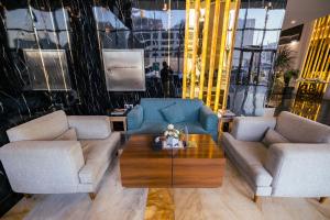 Posezení v ubytování Mirnian Hotel