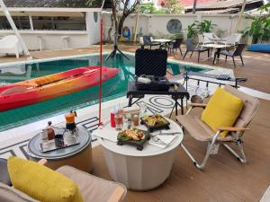 Jídlo v penzionu nebo okolí