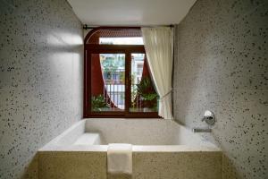 Koupelna v ubytování Me Saigon Boutique Hotel