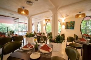 Restaurace v ubytování Me Saigon Boutique Hotel