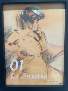 a picture of a woman in a painting at La Pitxotxa - Apartamento in Novelda
