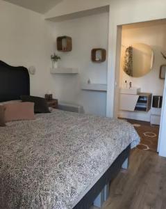 Postel nebo postele na pokoji v ubytování Suite La Ramée