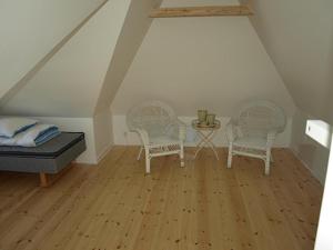 Posezení v ubytování Beautiful Home In Rudkøbing With 3 Bedrooms And Wifi