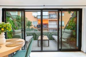 Balkón nebo terasa v ubytování Dali 2 bedroom apartment