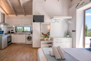 Fotografie z fotogalerie ubytování The Little White House v destinaci Koukounará