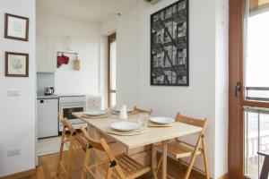 Η κουζίνα ή μικρή κουζίνα στο Ripamonti Apartments 66 - Milano