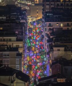 Nespecifikovaný výhled na destinaci Salerno nebo výhled na město při pohledu z prázdninového domu