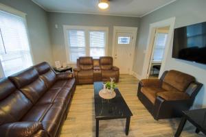 Gallery image of Large 6BR, 2 bath in Niagara Falls in Niagara Falls