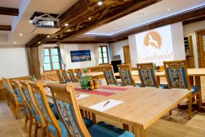TV a/nebo společenská místnost v ubytování Hotel Gambswirt