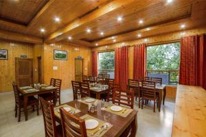 Restaurace v ubytování Hotel Cherry Manali