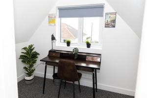 Galería fotográfica de Ocean Side with Free Parking By My Getaways en Peacehaven