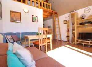 Posedenie v ubytovaní Apartment Grandi 1