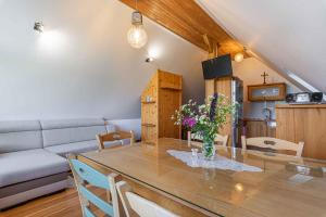Dapur atau dapur kecil di Holiday home in Otocec Kranjska Krain 42907 +25 gambar
