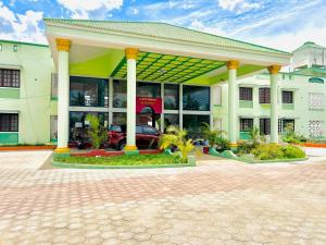 Gallery image of Mookambigai Residency in Tirukkadaiyūr +45 photos