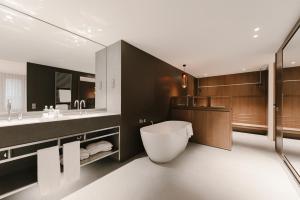 Kuchyňa alebo kuchynka v ubytovaní BoHo Hotel Budapest - Small Luxury Hotels