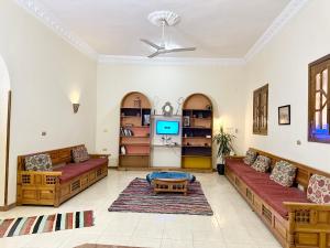 Χώρος καθιστικού στο Sunset Haven Guesthouse