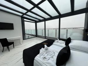 Posteľ alebo postele v izbe v ubytovaní Hotel Lantier Wellness & Spa