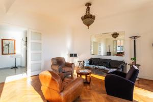 Ambassador Palace AP2095 by Riviera Holiday Homes