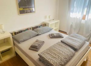 Postel nebo postele na pokoji v ubytování Casa Meja Apartment + 19 fotografií