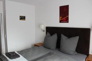 Postel nebo postele na pokoji v ubytování Burghotel - Das Original