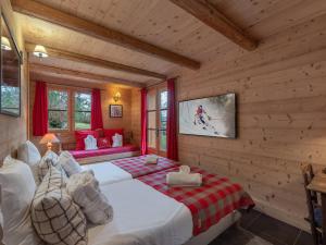 Chalet familial a Courchevel, proche centre et pistes, avec sauna et jacuzzi - FR-1-562-54