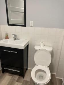 Galeriebild der Unterkunft 86A King Bed 2bd 3bt on Queen St. Downtown in Charlottetown