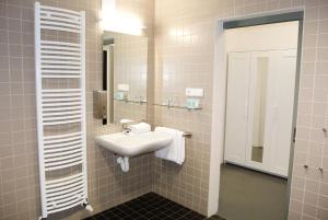 Kylpyhuone majoituspaikassa Zámecký Hotel Litomyšl