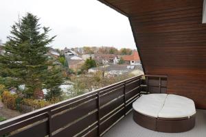 バート・ハルツブルクにあるFeWo DT ''Bismarck'' mit traumhafter Balkonaussichtのバルコニー(トイレ付)、