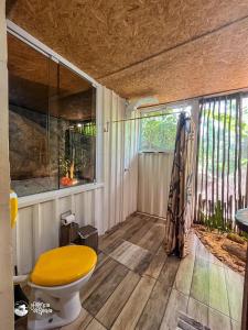 Ένα μπάνιο στο Chalés Ayty