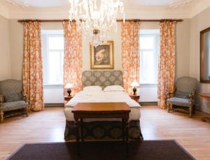 Posedenie v ubytovaní Schloss Ernegg
