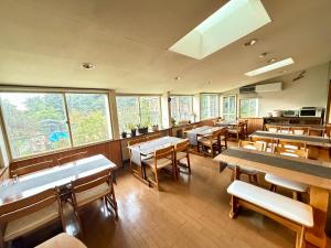 Εστιατόριο ή άλλο μέρος για φαγητό στο ペンションハウディー