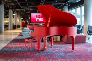 Area soggiorno di Radisson RED Galway