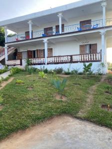 Vườn quanh Villa Francisca