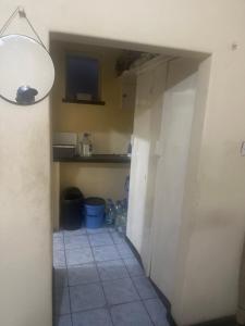 Nhà bếp/bếp nhỏ tại Avenues One bedroom Flat