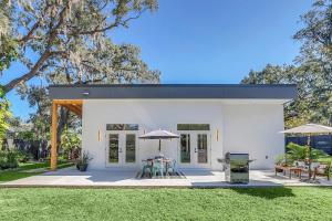 En have udenfor Florida HappyNest Secluded Luxury Guesthouse