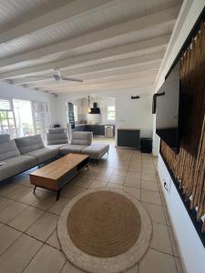 Χώρος καθιστικού στο Villa Hibiscus , piscine & jacuzzi