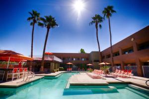 Bazén v ubytování Bposhtels Scottsdale in Arizona nebo v jeho okolí