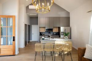 Foto sihtkohas Burbank asuva majutusasutuse Family 1BR Retreat Near Airport & Studios , EV galeriist +10 fotot