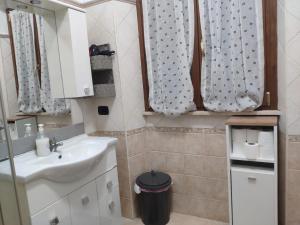 A bathroom at Mini Deluxe Room - Close to Metro C