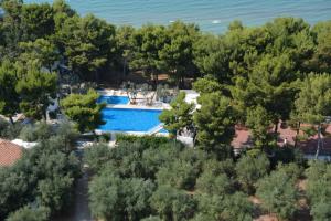 The swimming pool at or close to Villaggio Hotel Ripa