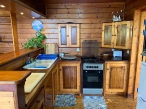 Cucina o angolo cottura di Tropikal House Facing Ocean