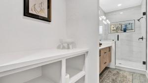 Ένα μπάνιο στο Urban Haven in the heart of Dallas l Pet Friendly +29 φωτογραφίες